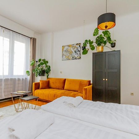 Central Studio @ Jaszai Mari Square Будапеща Екстериор снимка